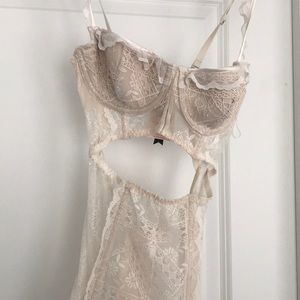 VS Lingerie 34B